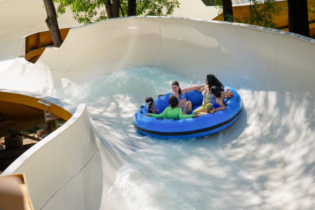 Thunder Rapids raft ride at Raging Waters LA